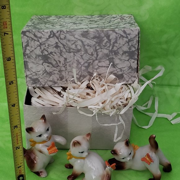 Vintage Other - 3 pc Cat's Cat Figures